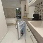 شقة Stefanos