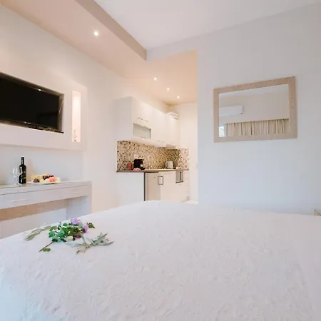 Apartment Stefanos *