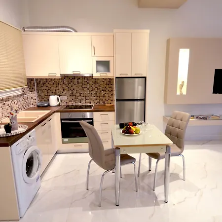 Stefanos Apartment