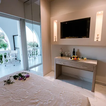 Stefanos Apartment Mesongí